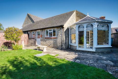 2 bedroom detached bungalow for sale, Hurst Lane, Witney OX29