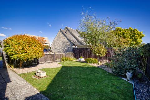 2 bedroom detached bungalow for sale, Hurst Lane, Witney OX29