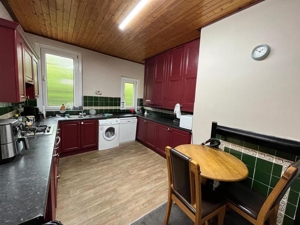 Kitchen Dining Area