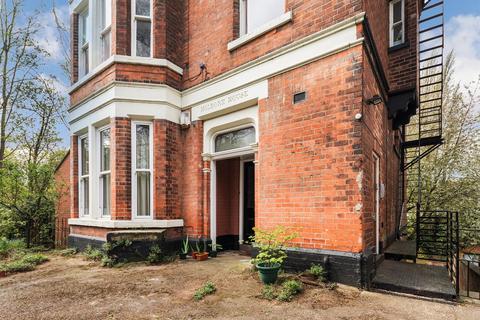 2 bedroom flat for sale, Waterloo Crescent, Nottingham, Nottinghamshire, NG7