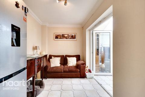 3 High Trees, Dartford, DA2 6PL