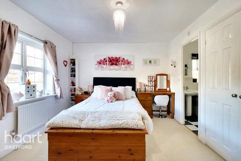 3 High Trees, Dartford, DA2 6PL