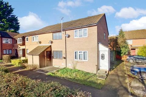 2 bedroom terraced house to rent, Denmead, Two Mile Ash