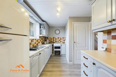 93 Walton Lane, Nelson, BB9 8BG