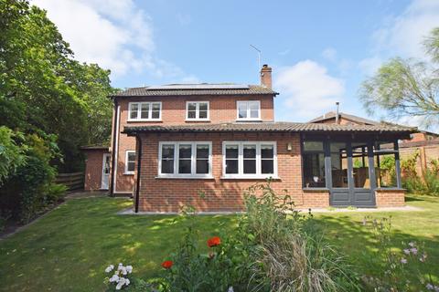 32 Churchfields, Kingsley, Bordon, GU35 9PJ