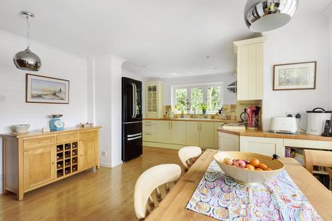 32 Churchfields, Kingsley, Bordon, GU35 9PJ