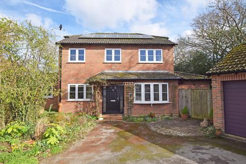32 Churchfields, Kingsley, Bordon, GU35 9PJ