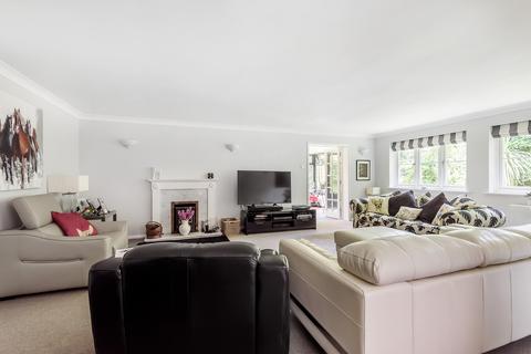 32 Churchfields, Kingsley, Bordon, GU35 9PJ
