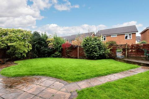 4 bedroom detached house for sale, Hereford Close, Woolston, WA1