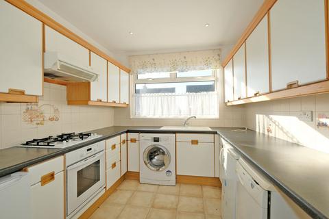 14 Grove Crescent, Aberdeen, AB16 5DW