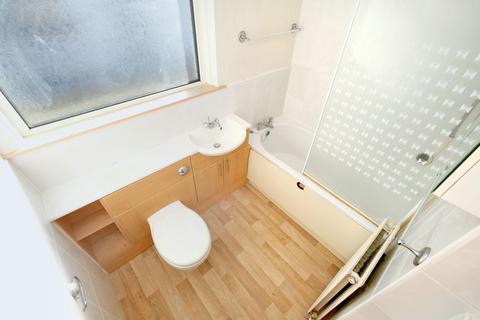 14 Grove Crescent, Aberdeen, AB16 5DW
