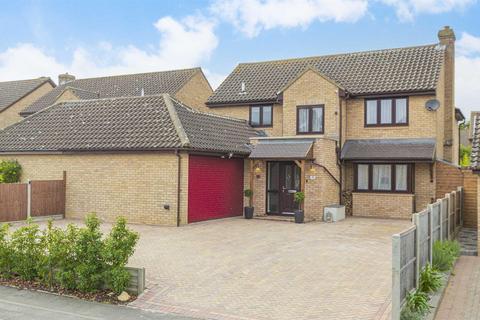 5 bedroom detached house for sale, Bletchley