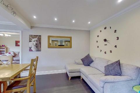 5 bedroom detached house for sale, Bletchley