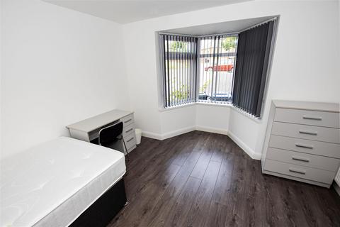 4 bedroom house to rent, Quinton Road, Birmingham B17