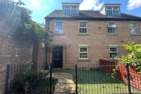 3 bedroom terraced house for sale, Baseball Drive, Derby, DE23