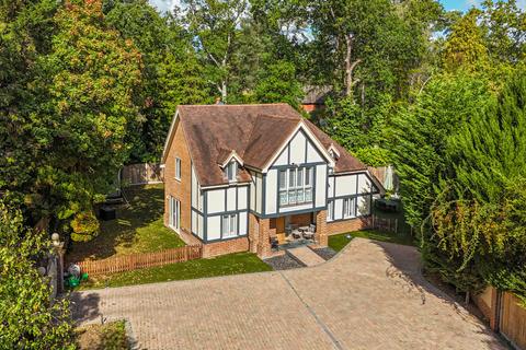 undefined, Chilworth Road, Chilworth, Southampton, Hampshire, SO16