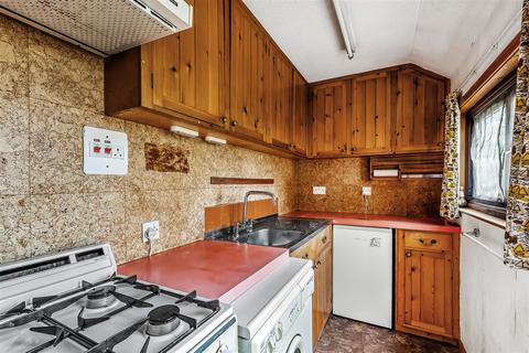 110 Mill Lane, Oxted, RH8 9DD