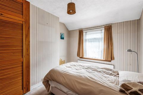 110 Mill Lane, Oxted, RH8 9DD