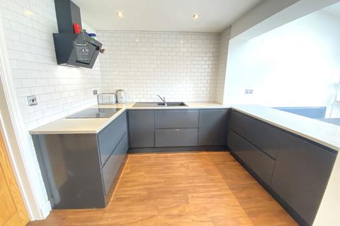 11 Camberwell Way, Royton, Oldham, OL2 5TL