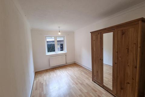 2 bedroom flat to rent, Eastney Road, Croydon