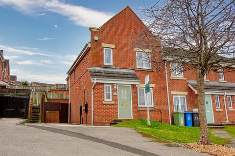 3 bedroom end of terrace house for sale, Windmill Way, Chesterfield S43