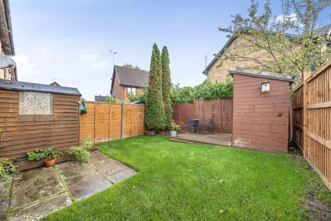 1 bedroom maisonette for sale, Bagshot,  Surrey,  GU19