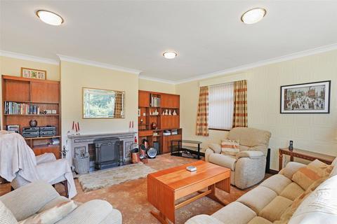 4 bedroom end of terrace house for sale, Eastmoor Road, Wakefield, West Yorkshire, WF1
