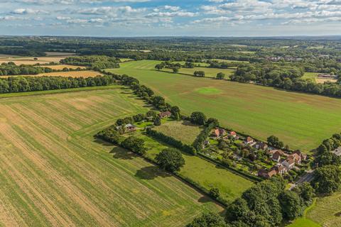 4 bedroom bungalow for sale, Woodland Drove, Main Road, Twyford, Winchester, SO21