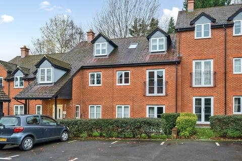 2 bedroom flat for sale, Laura Close, Compton, Winchester, Hampshire, SO21