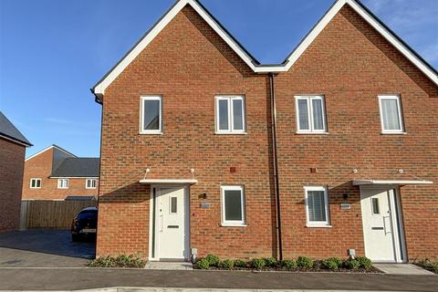 2 bedroom semi-detached house to rent, Thistle Place, Polegate BN26