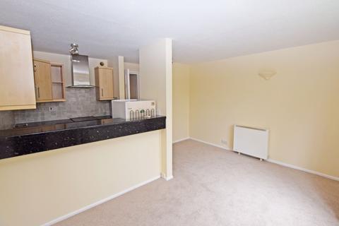 94 Adams Way, Alton, GU34 2UZ