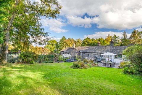 3 bedroom end of terrace house for sale, Moor Road, Burley Woodhead, Ilkley, West Yorkshire, LS29