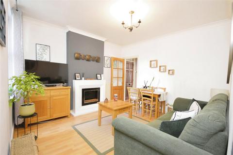 1 bedroom flat for sale, St. James Road, Hertfordshire WD18