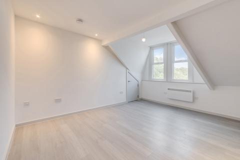 1 bedroom flat for sale, Grove Vale, London, SE22