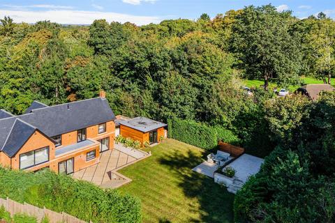 1 Cunliffe Close, Headley, Epsom, KT18 6EG