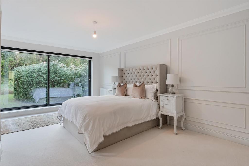 CUNLIFFE CLOSE, 1 (13).jpg