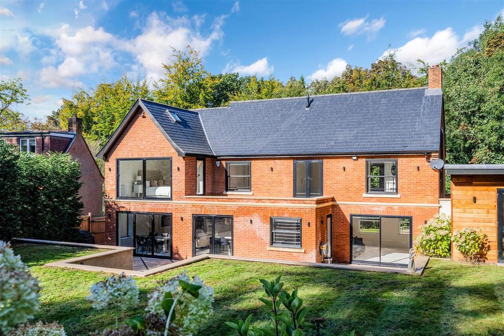CUNLIFFE CLOSE, 1 (9).jpg