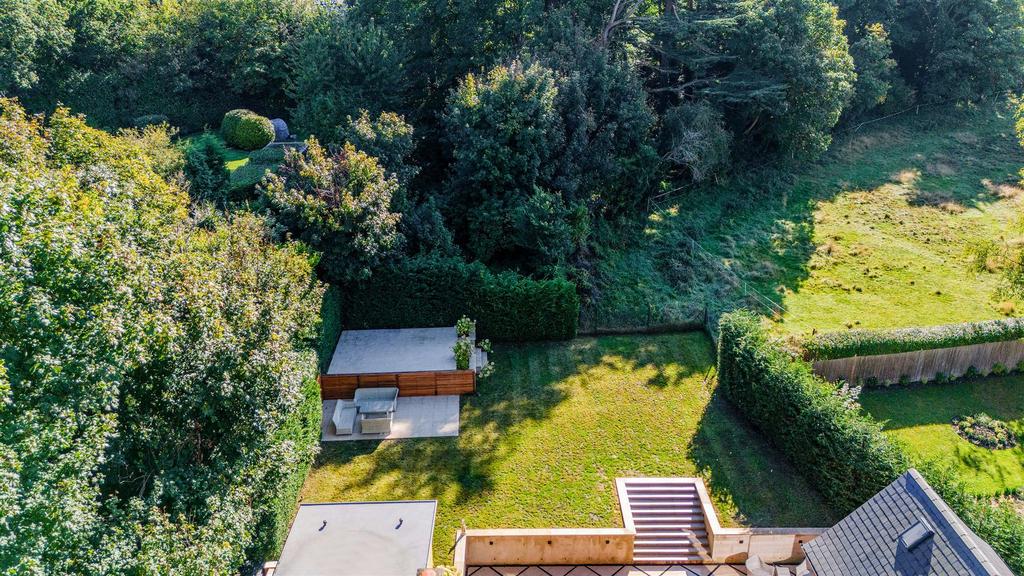 CUNLIFFE CLOSE, 1 DRONE (8).jpg