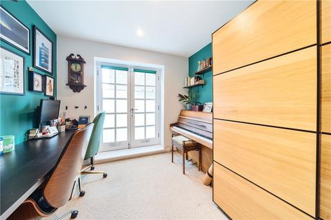 2 bedroom duplex for sale, Camberwell Road, London