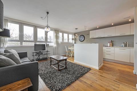 2 bedroom flat for sale, Semley Place, London SW1W