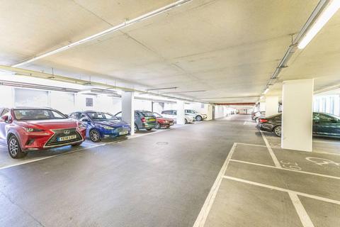 1 bedroom flat for sale, Heritage Place, Brentford, London, TW8