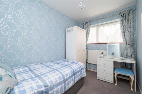 9 Hove Gardens, Sutton, SM1 3EZ