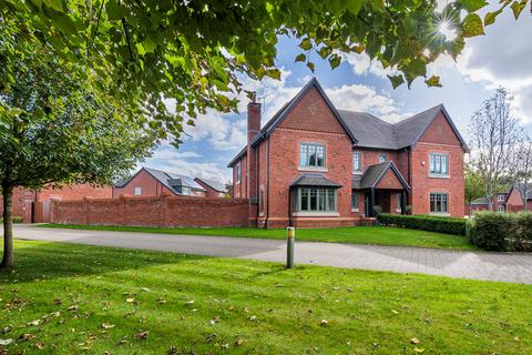 5 bedroom detached house for sale, Meadowside, Smallwood, CW11