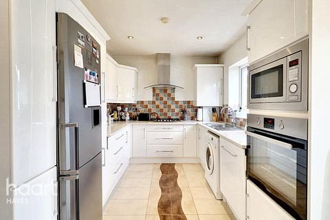 3 bedroom terraced house for sale, Cranborne Waye, Hayes