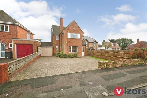 4 bedroom detached house for sale, Feckenham Road, Headless Cross, Redditch