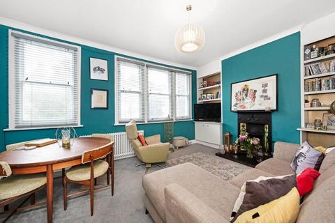 3 bedroom apartment for sale, Dunstans Road, East Dulwich, London, SE22