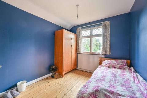 16 East Hill, Wembley, HA9 9PT