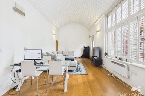 1 bedroom apartment for sale, Tudor Court, The Galleries, Brentwood
