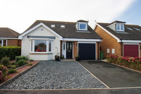 3 bedroom detached bungalow for sale, Cawthorne Crescent, Filey YO14