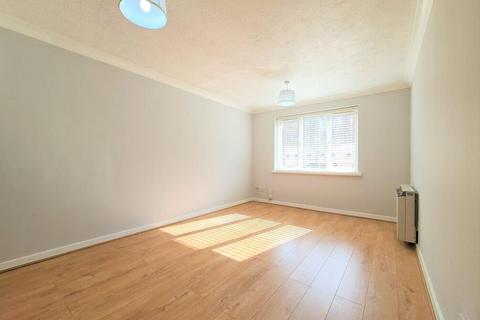 1 bedroom apartment to rent, Romana Court, Sidney Road, Staines-upon-Thames, Surrey, TW18